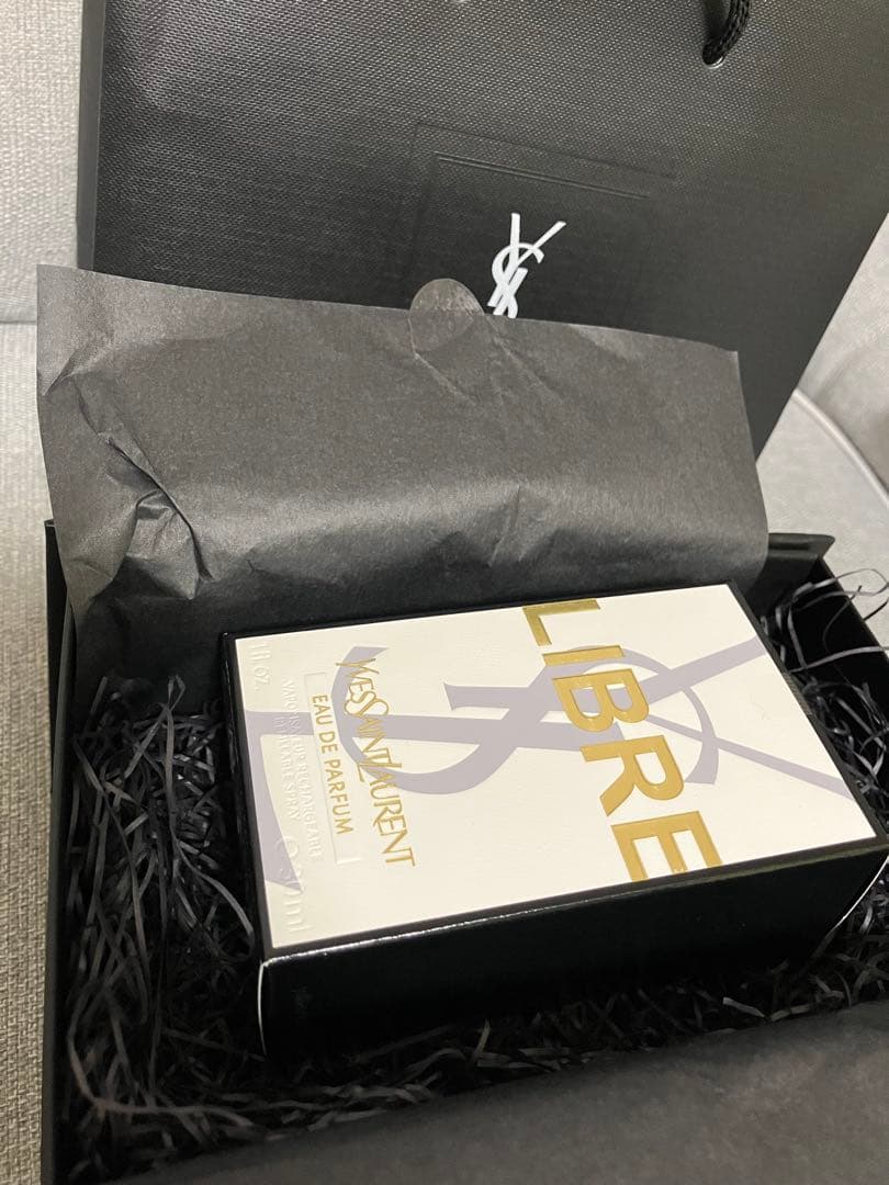 新品未使用　イヴサンローラン　リブレ　オーデパルファム　30ml