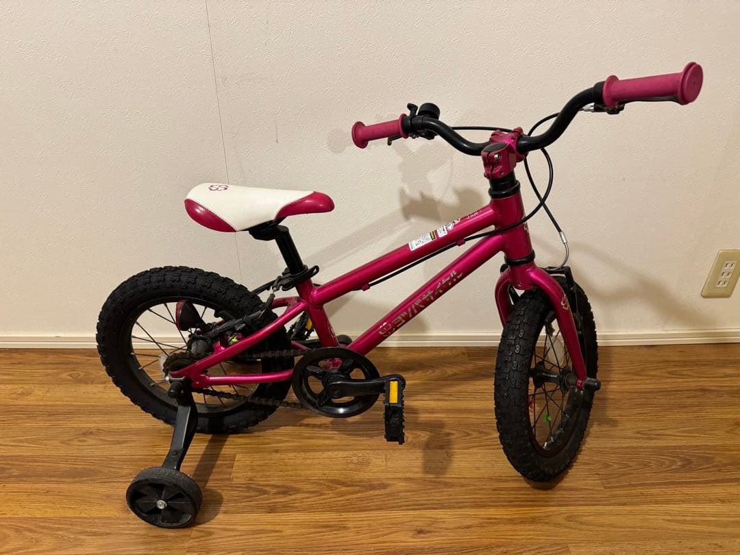 ヨツバサイクル YOTSUBA ZERO 14インチ ピンク 補助輪付き