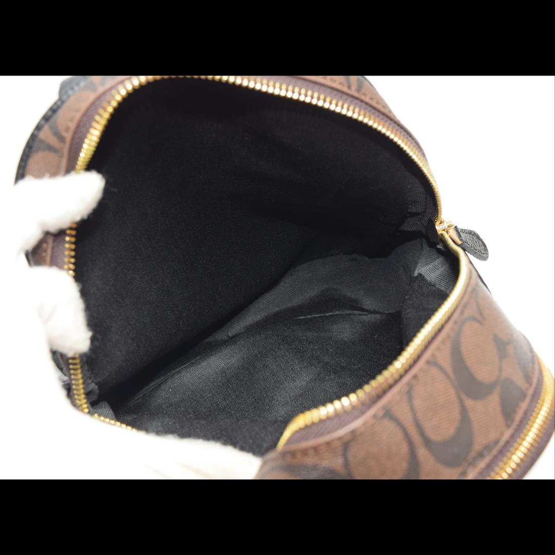 【新品未使用】COACH　コーチ　ミニリュック　レディース　コンパクトでかわいい