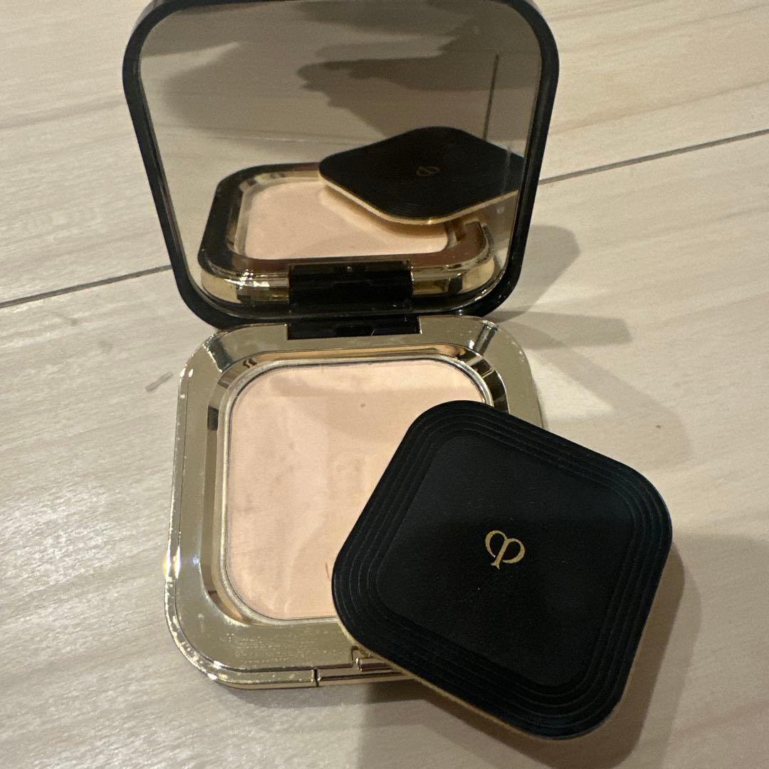 クレ・ド・ポー ボーテ ブードゥルコンパクトエッセンス n