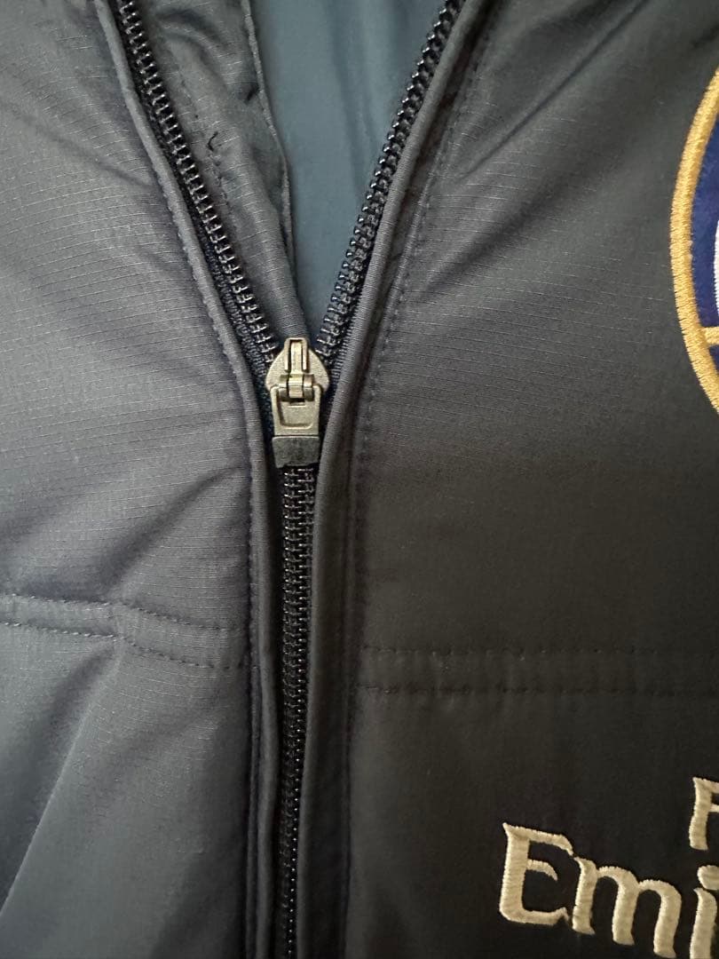 アーセナル ダウンジャケット Nike