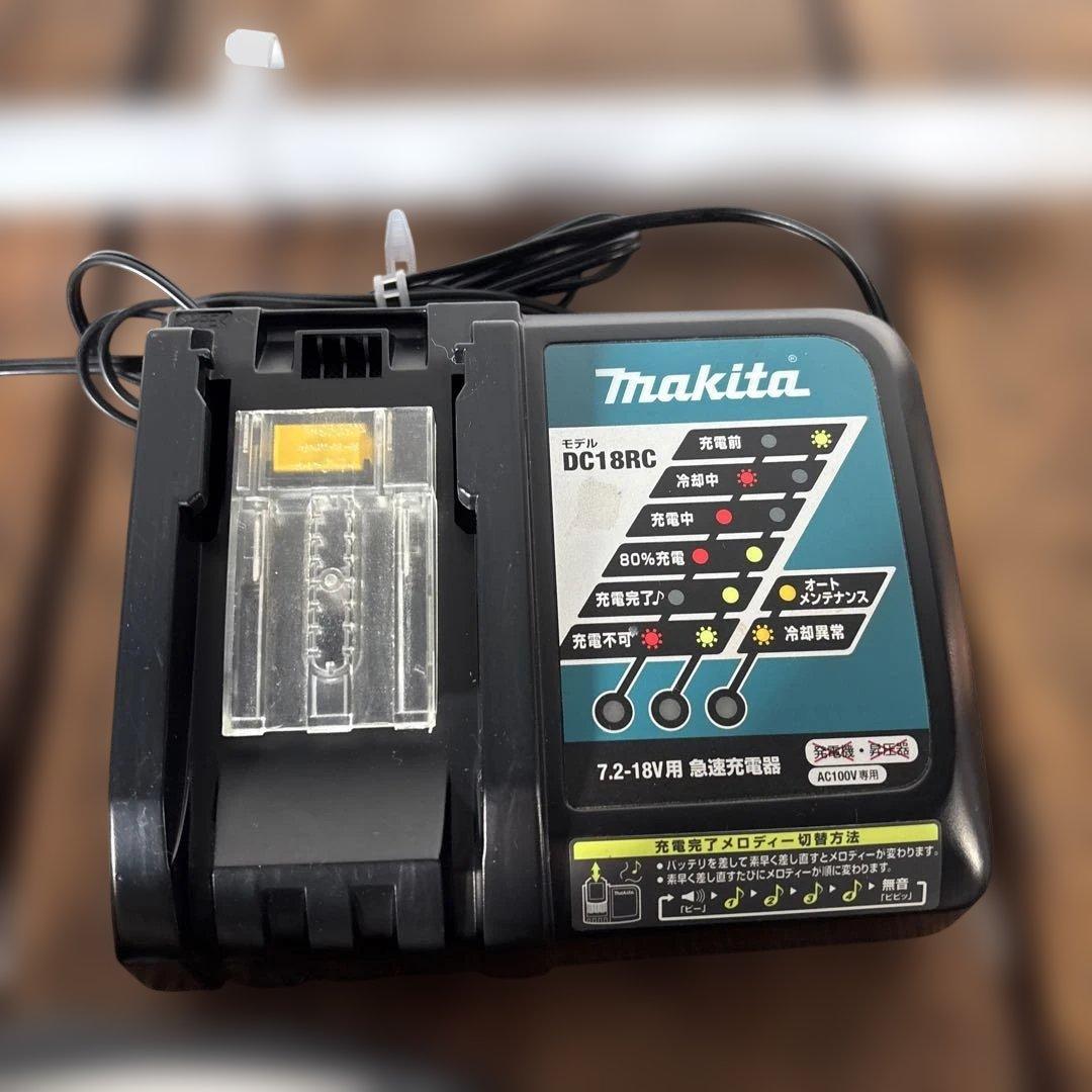 makita 充電式クリーナー CL182FD 18Vバッテリー付 掃除機