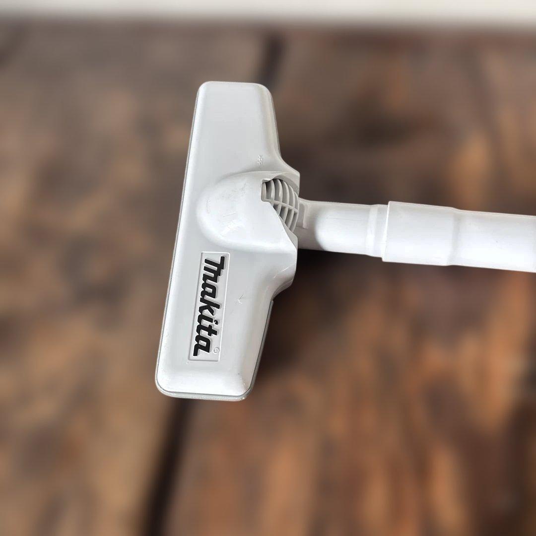 makita 充電式クリーナー CL182FD 18Vバッテリー付 掃除機