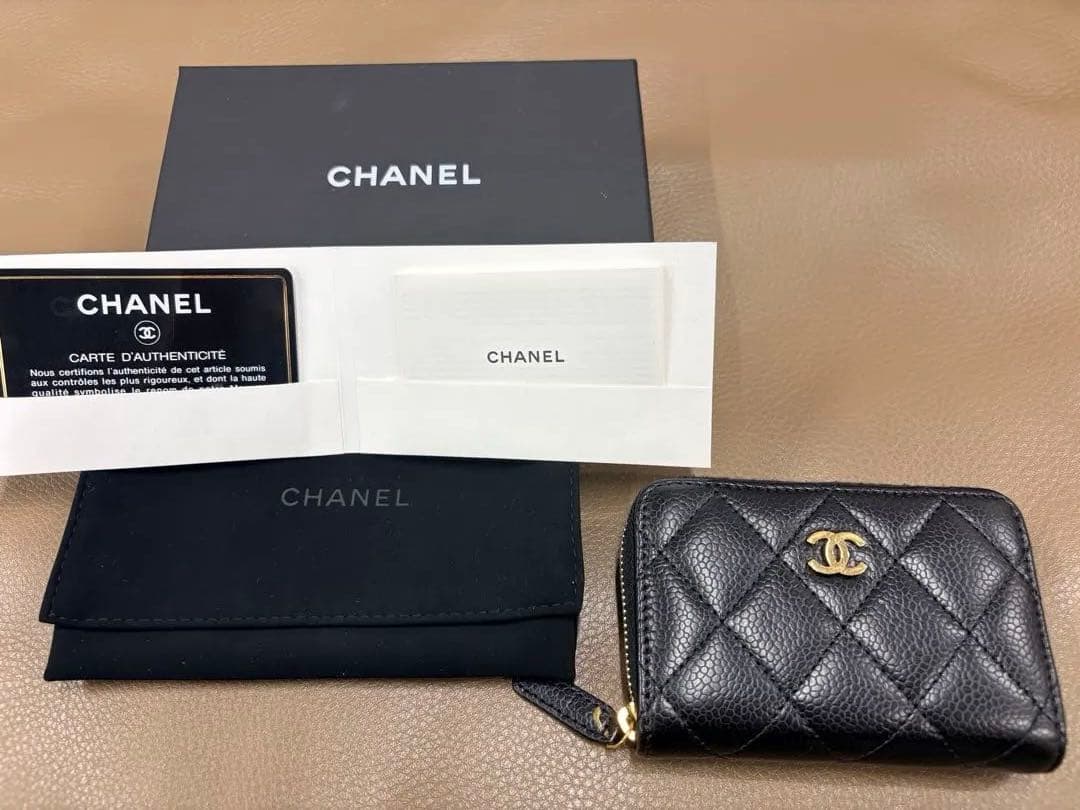 【美品】シャネル　マトラッセ　キャビアスキン　ケース　黒