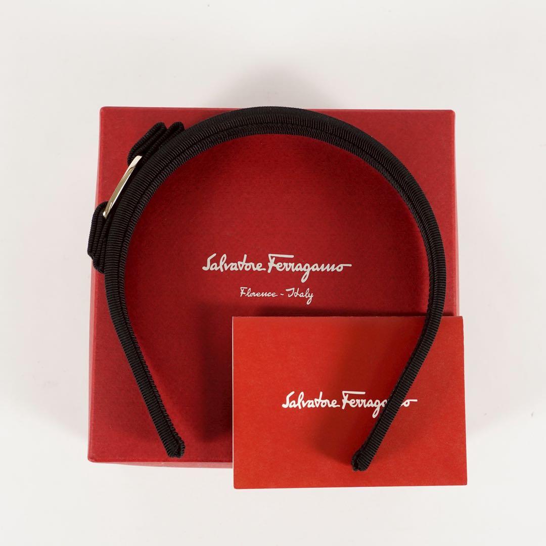 【極美品✨】フェラガモ　ヘアバンド　ヴァラリボン　ブラック　レディース