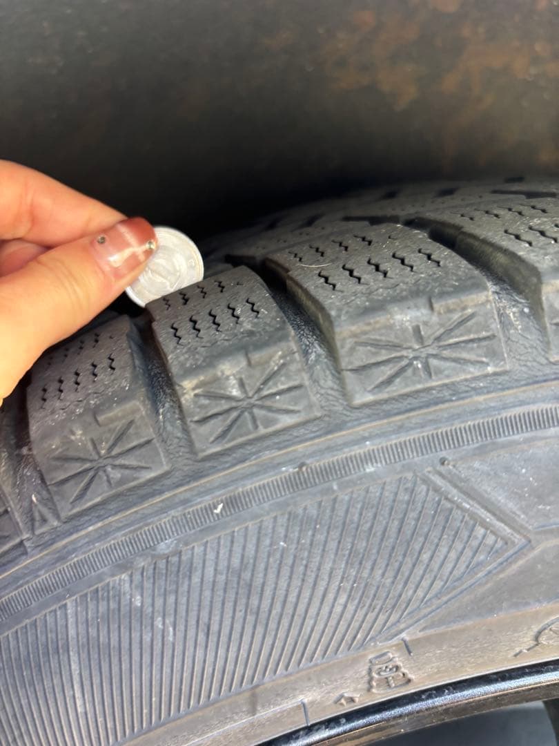 LOXARNY15インチ GOODYEAR ICENAVI6ホイールタイヤセット