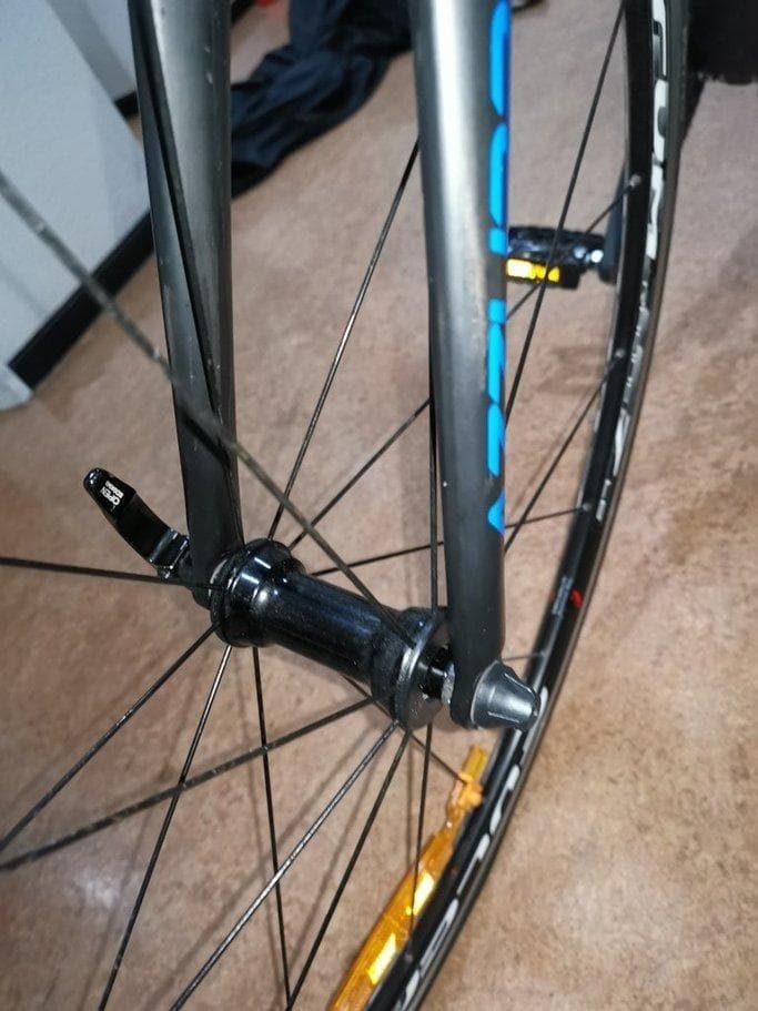 Azzurri Forza Pro ULTEGRA フルカーボン - メルカリ