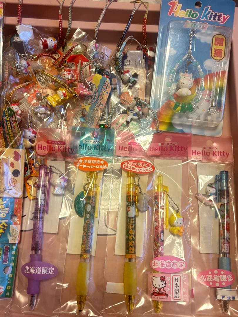 タ*シ様 サンリオ ハローキティ ストラップ ペンセット