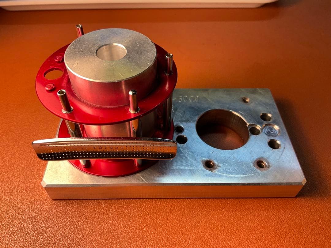 ABU アンバサダー 5000 メンテ済 フレーム修正済 241211 - メルカリ