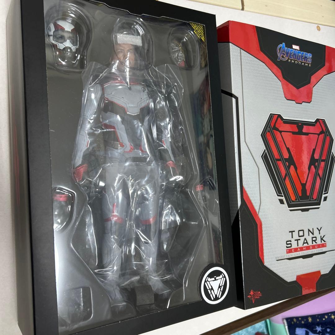 ホットトイズ 1/6 トニースターク チームスーツ アベンジャーズ　アイアンマン