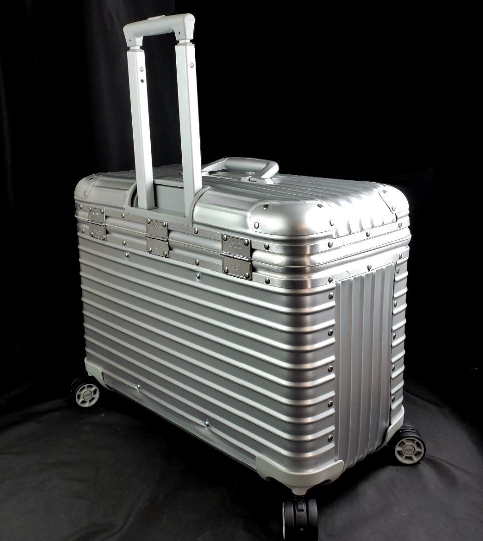 リモワ 932.51『トパーズ』4輪 パイロット・トロリー 廃盤 39L 新同