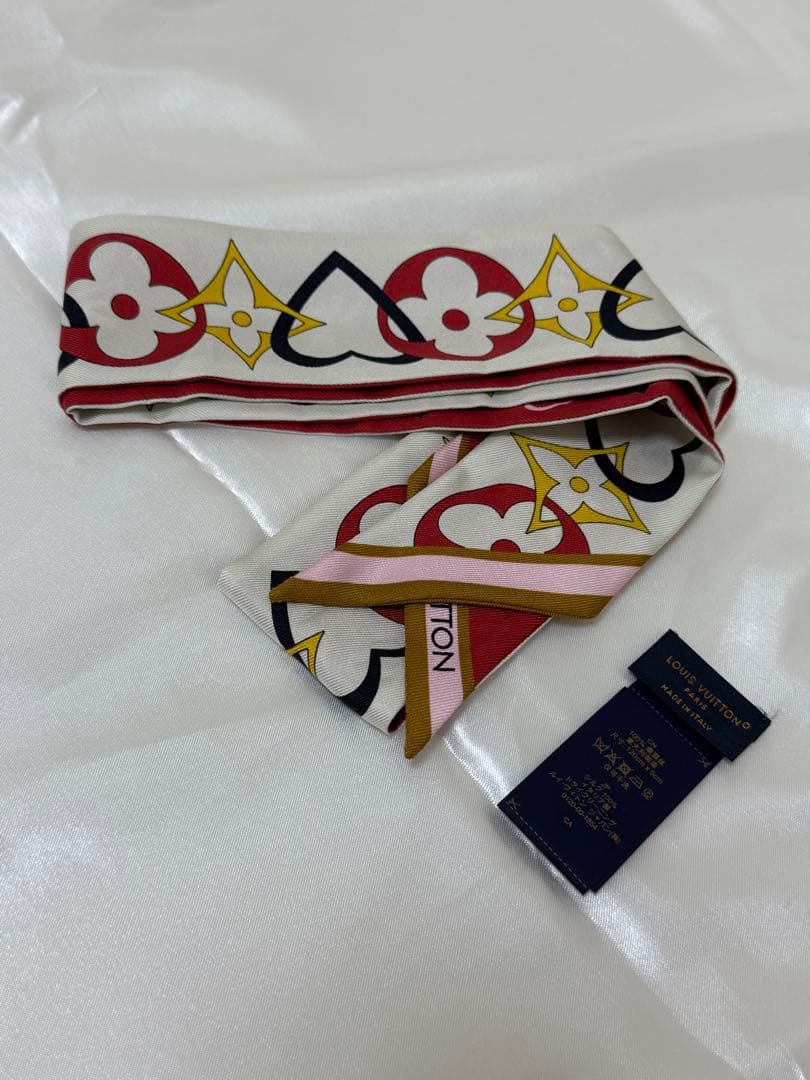LOUIS VUITTON スカーフ バンドーBB ハート柄 レッド