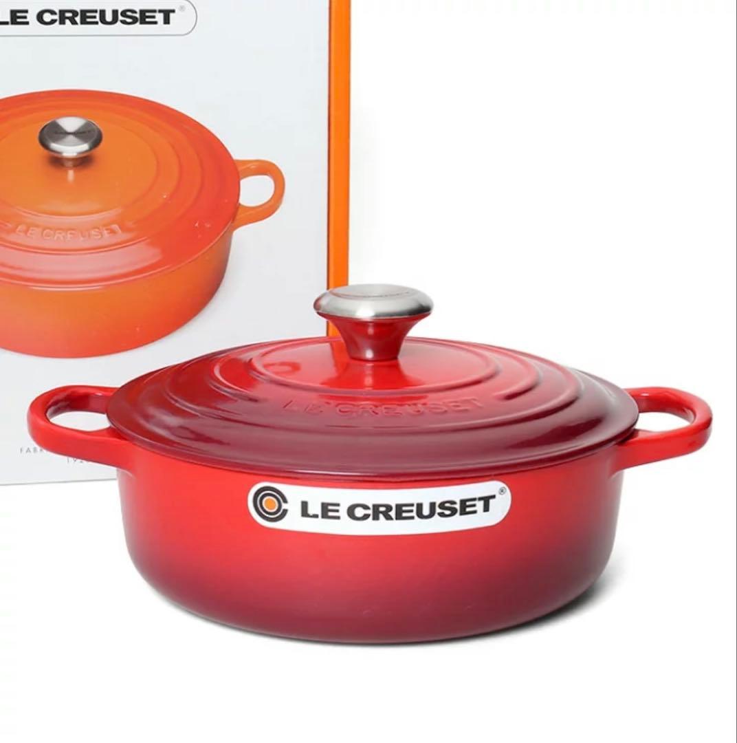 【新品未使用】LE CREUSET 赤 両手鍋 約22cm 箱付き