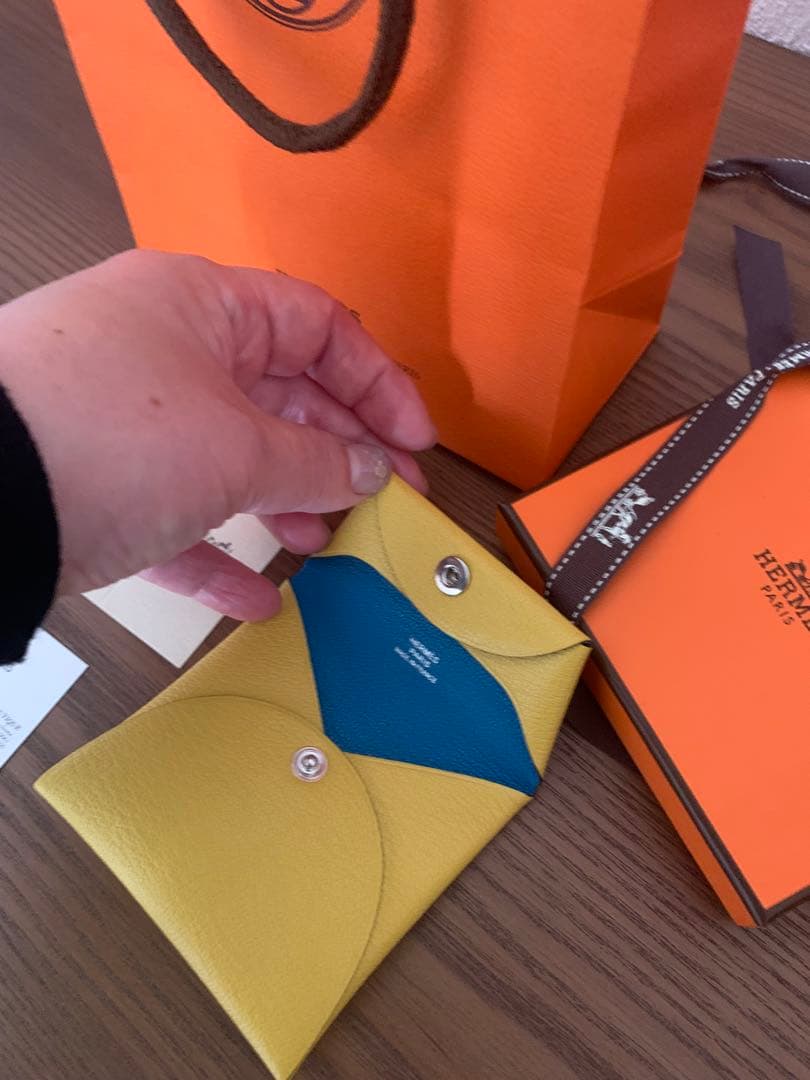 24年新品エルメス HERMES バスティアヴェルソB刻印 小銭入れ