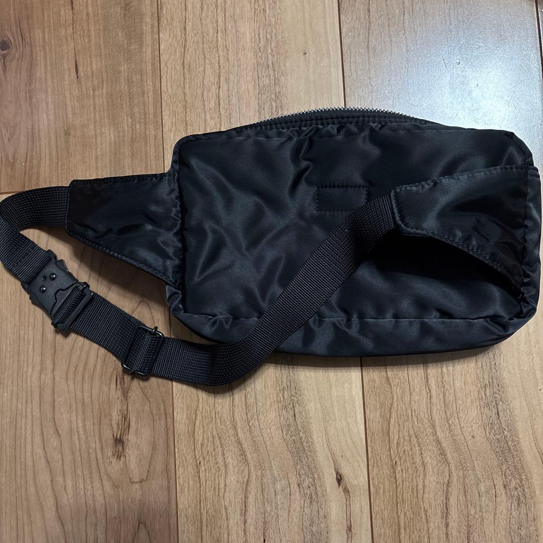 PORTER ポーター ショルダーバッグ 　ボディバッグ　タンカー