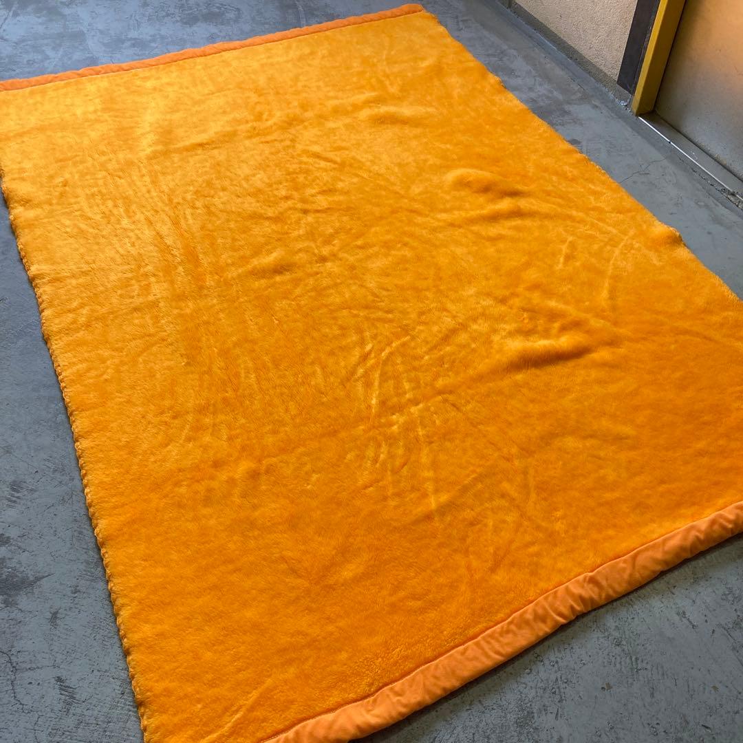 80s アクリル100% 肉厚毛布 昭和レトロ アンティーク 185×130 - メルカリ