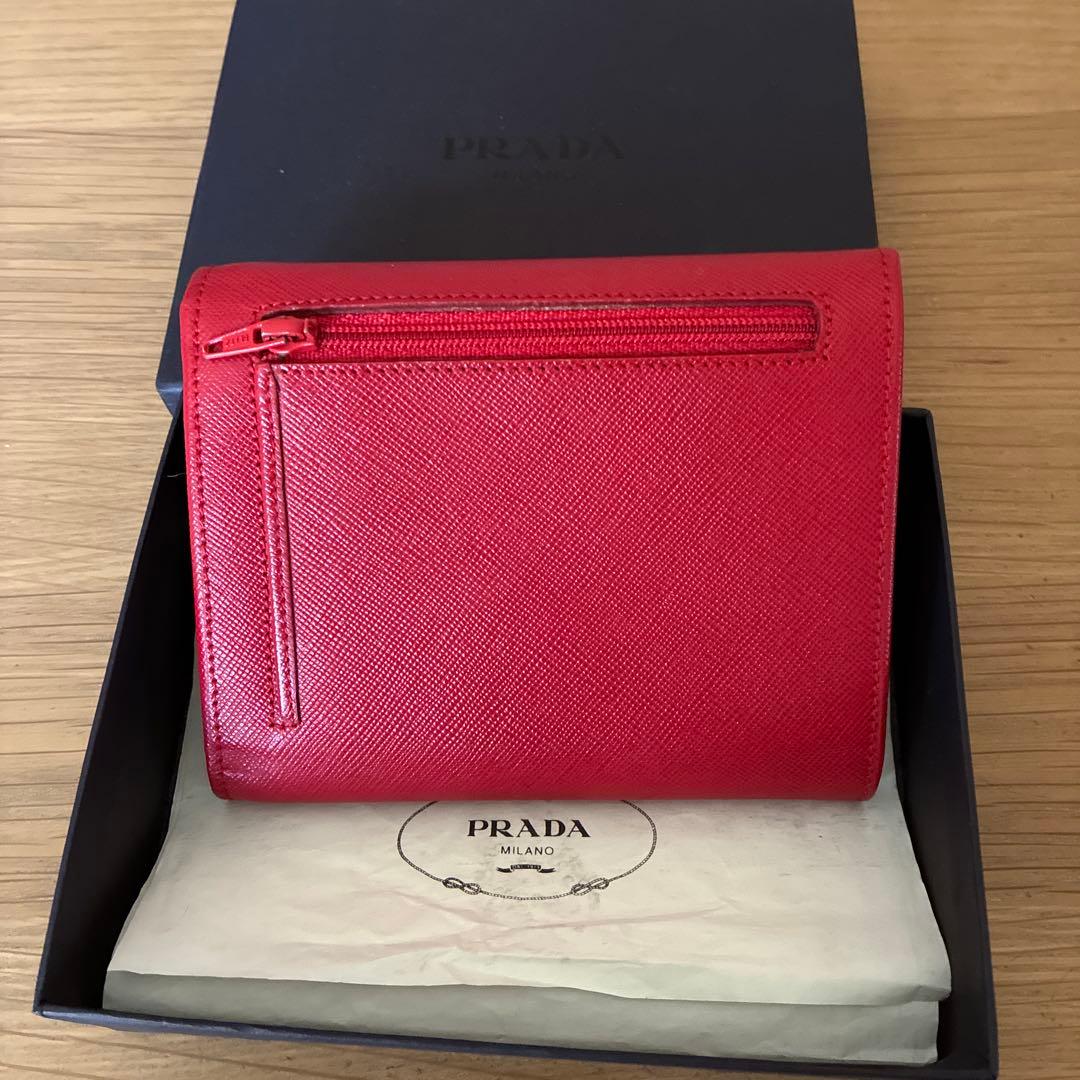 PRADA 三つ折り財布 レッド サフィアーノレザー