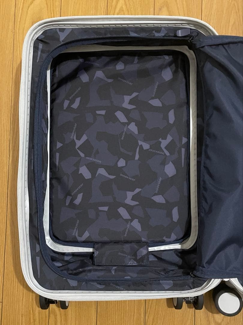 innovator スーツケース 38L グレー ストーン