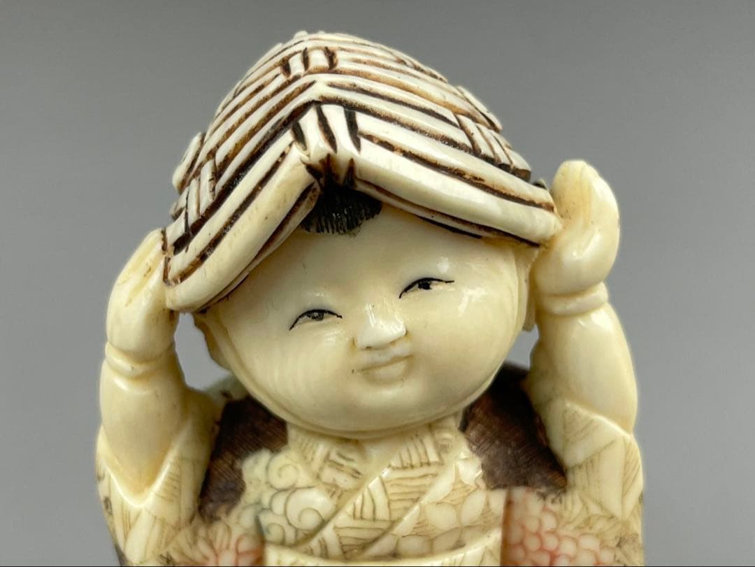 時代根付 極上細密彫り白材 マンモス牙製 作家物 在銘 柳月 唐子 女の子