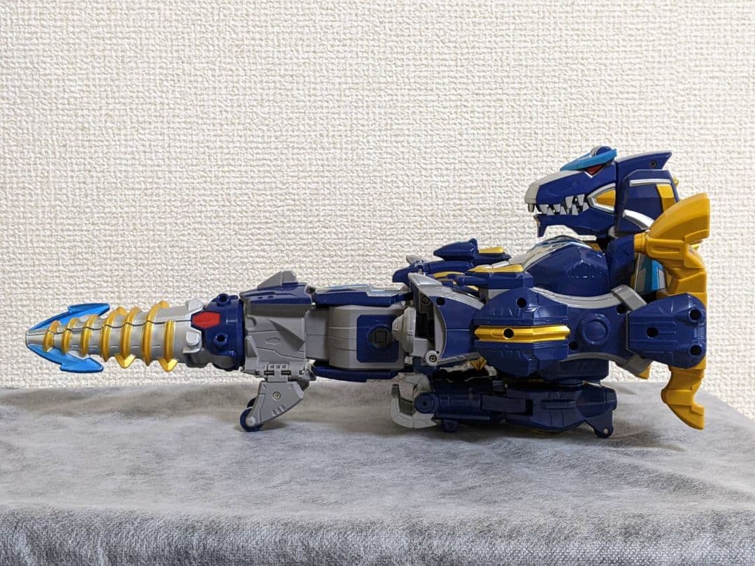 海賊戦隊ゴーカイジャー 海賊合体 DX豪獣神 (※破損あり。) - メルカリ