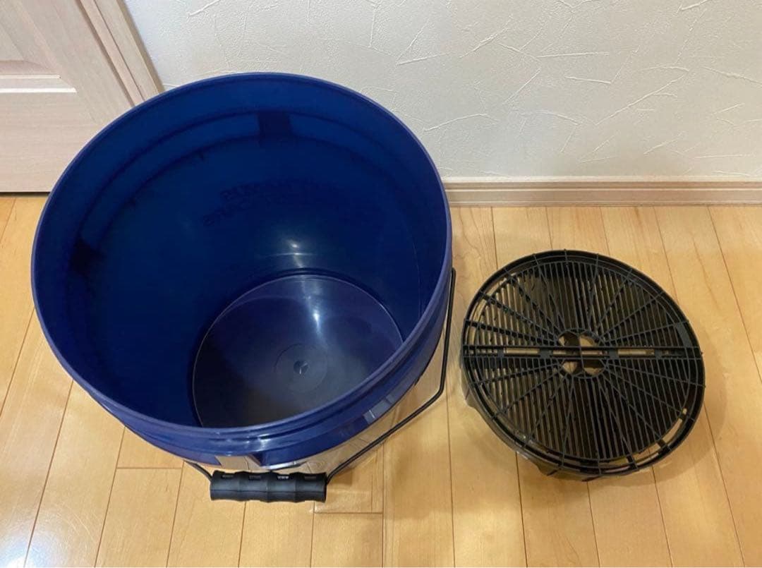 【新品未使用】ラボコスメティカバケツ&グリットガードセット & 洗車用品セット