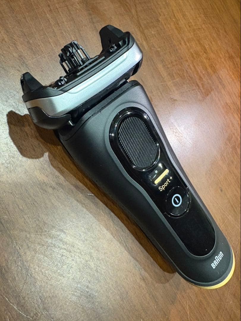 Braun Series 9 Sport+ メンズシェーバー