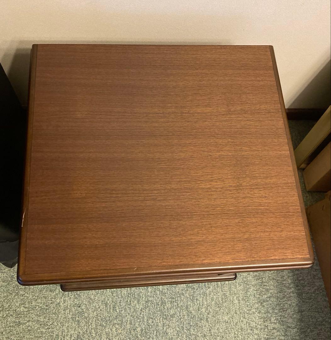 ナイトテーブル　サイドテーブル　シモンズ