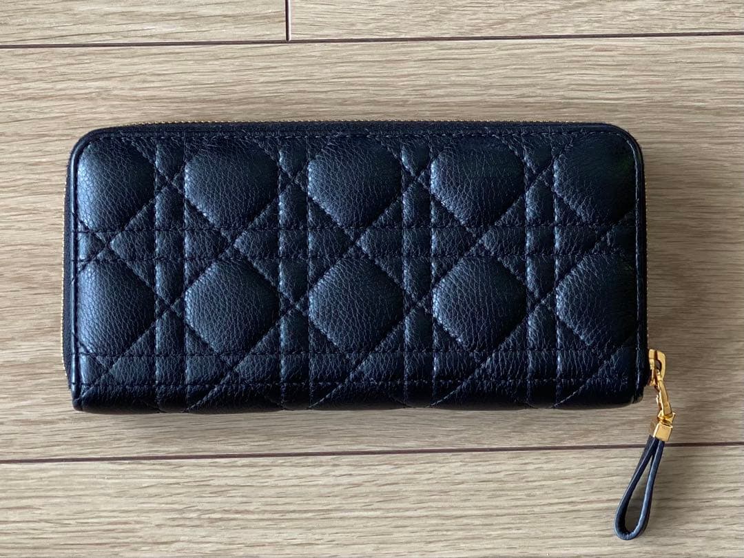 Dior ディオールCaro ロングウォレット