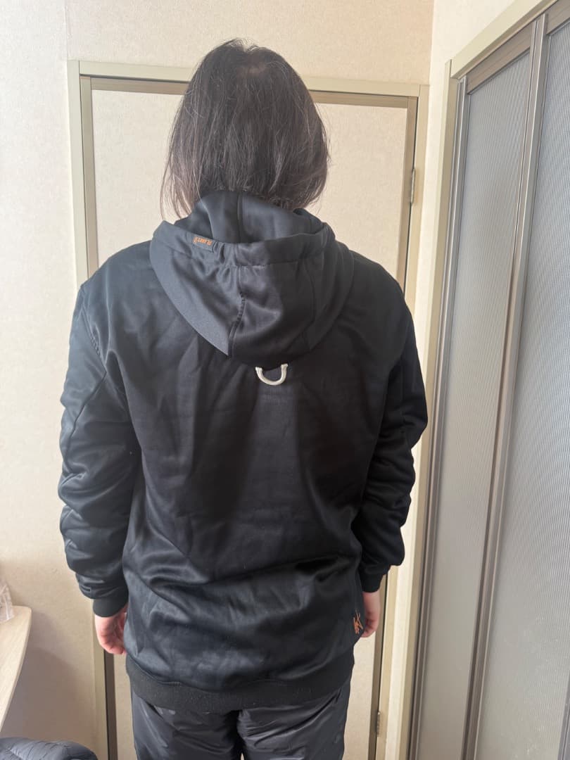 ＜使用1回＞PLANKS パーカー　パークなどでアウターとして着る仕様のパーカー