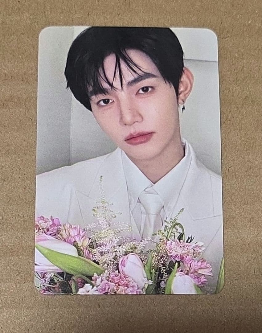 ZEROBASEONE ジャンハオ トレカ 封入 - メルカリ