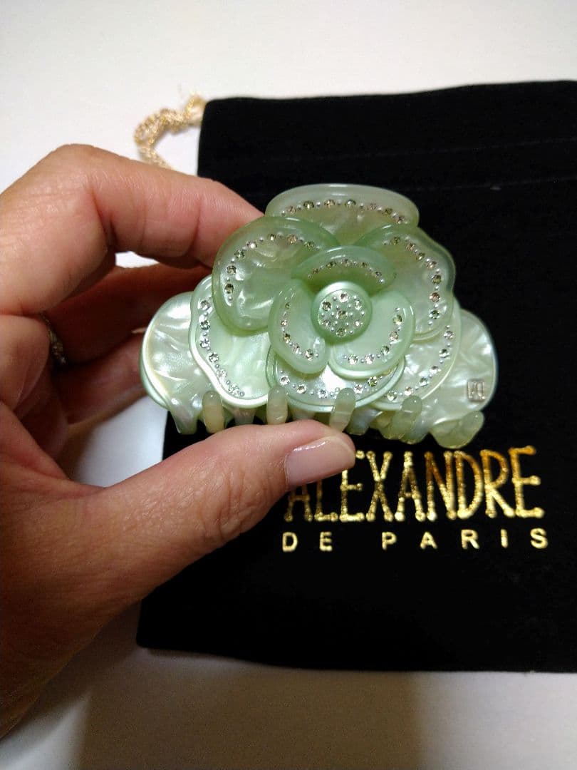 アレクサンドルドゥパリカメリアクリップグリーン