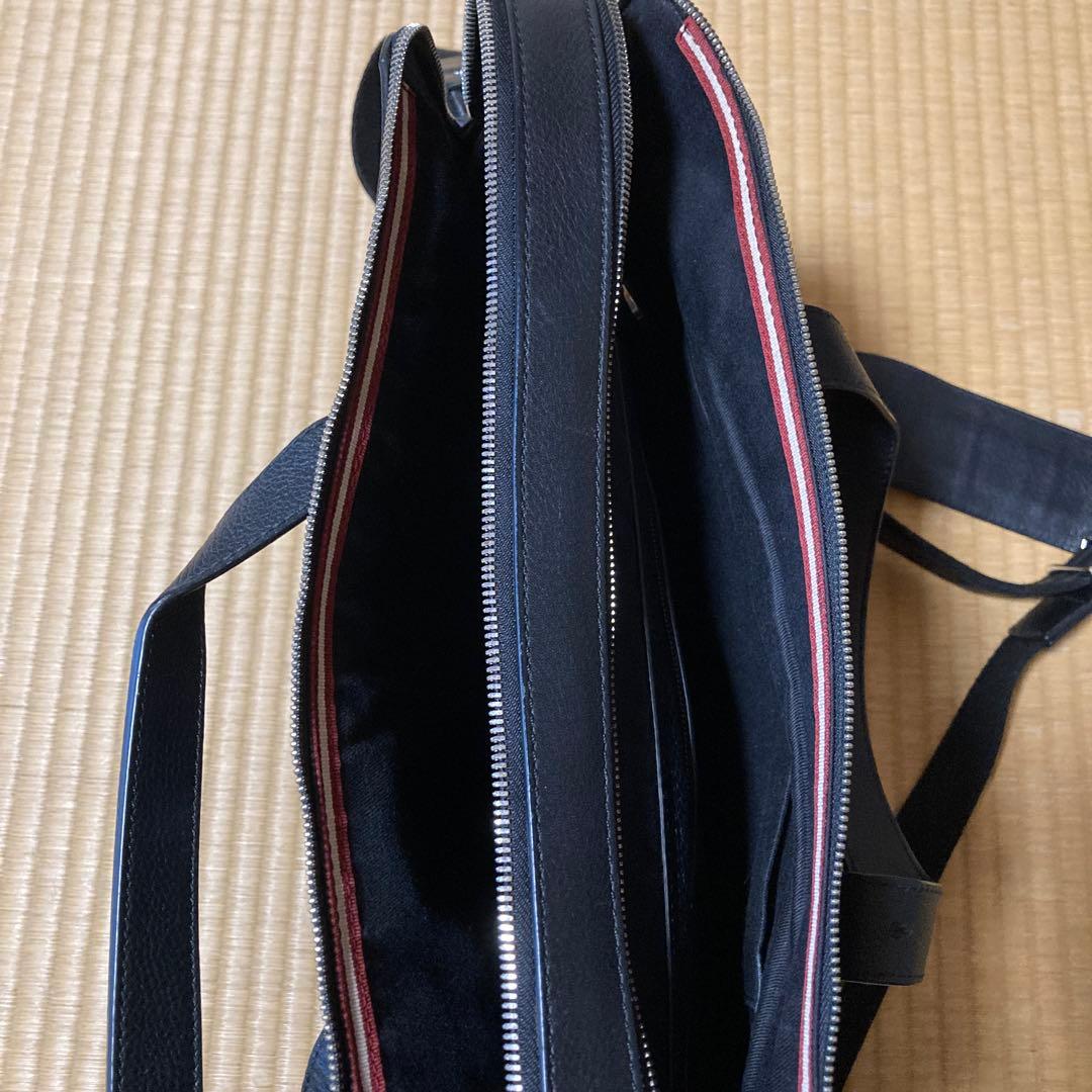 BALLY バリー レザー ショルダーバッグ 斜め掛けカバン 皮革鞄 ブラック