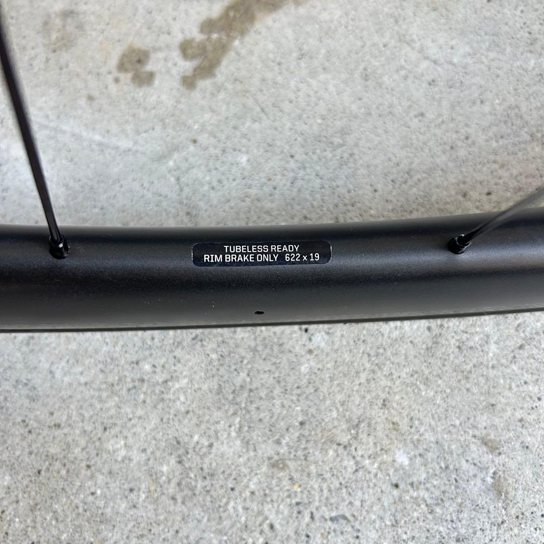 ボントレガー AEOLUS PRO3 タイヤ　10511速スプロケ付き