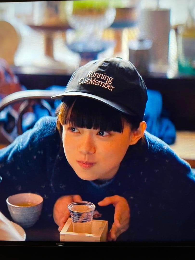 杉咲花着用 SATISFY Running Cult Member Cap 黒 - メルカリ