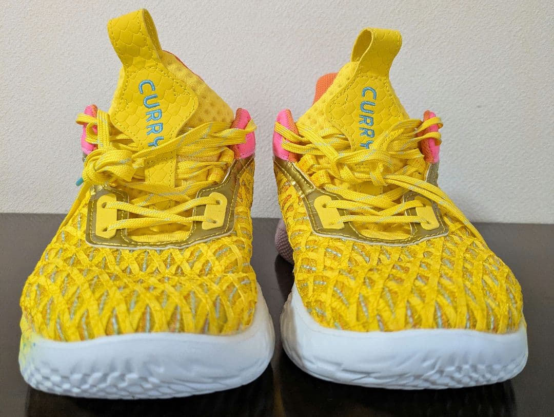 アンダーアーマー　カリー フロー 9 セサミストリート　27.5cm