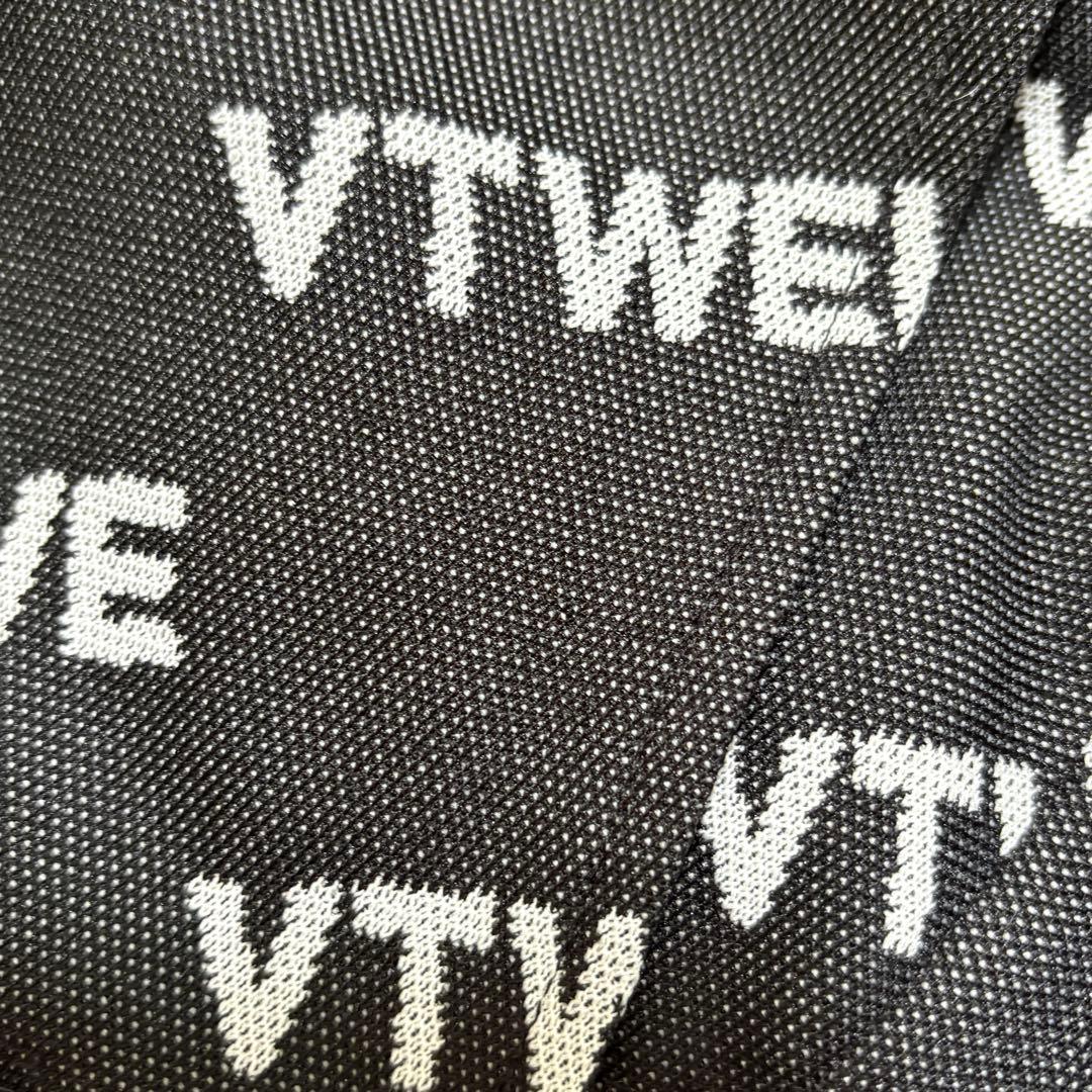 ヴィ・トゥエルヴ★ロゴ総柄★全方向ストレッチ★パンツ 【メンズ サイズL】