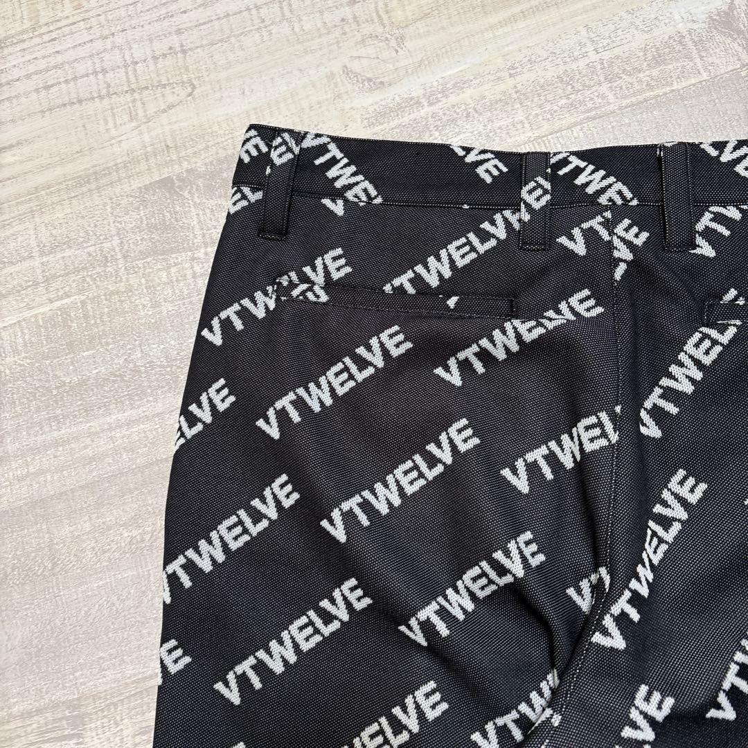 ヴィ・トゥエルヴ★ロゴ総柄★全方向ストレッチ★パンツ 【メンズ サイズL】