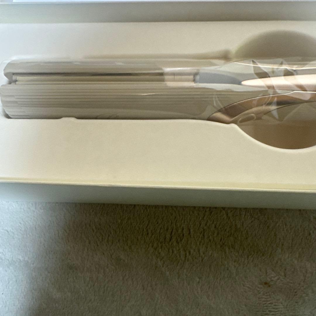 ReFa ストレートヘアアイロン 新型モデル RE-AT-20A アイボリー