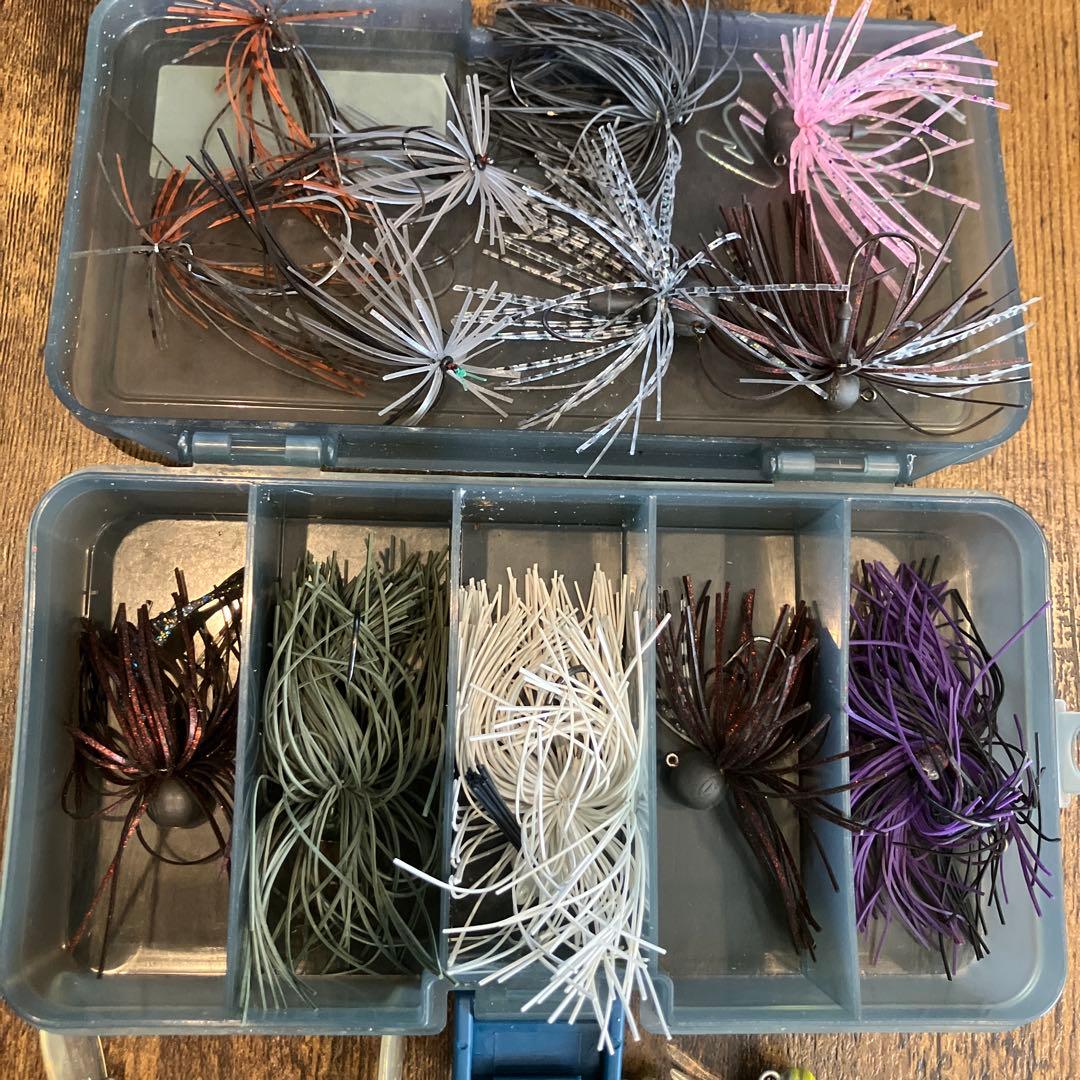 クランクベイトメイン27個セットと スモラバ10個セット、フック