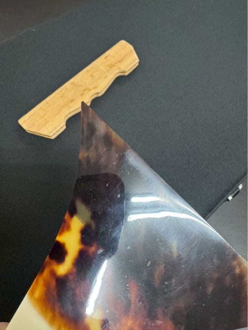 三味線　弦楽器　ハードケース付き　撥