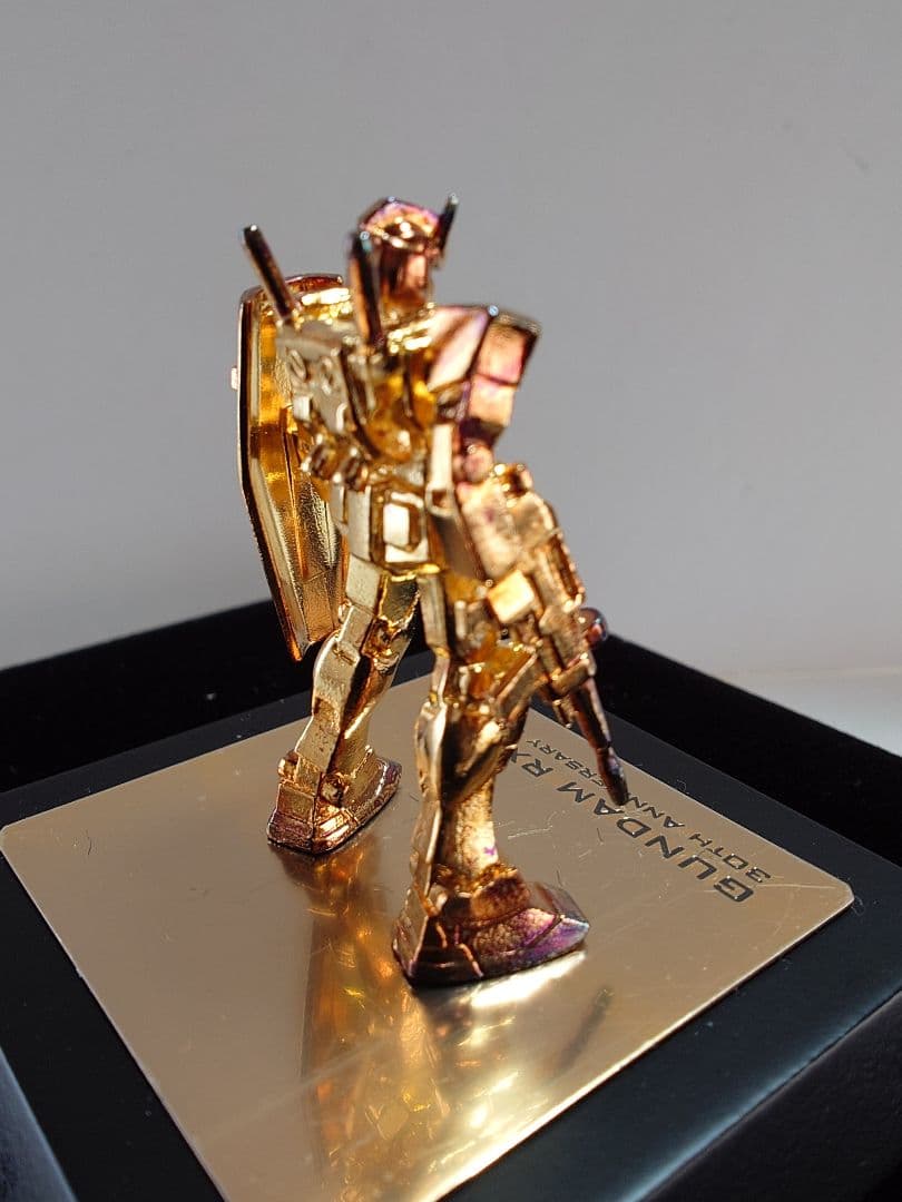 純金メッキ使用　ガンダム　非売品　セブン-イレブンキャンペーン