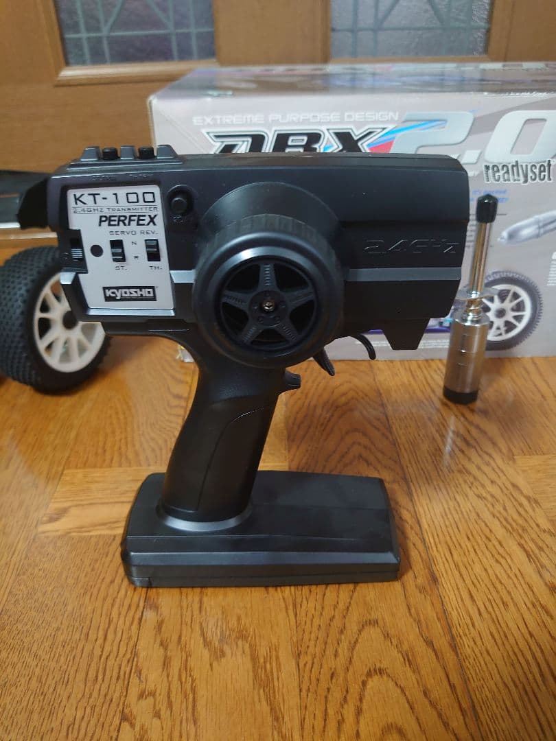 京商　DBX　2.0 ラジコン オフロード　たぶん未使用　エンジン
