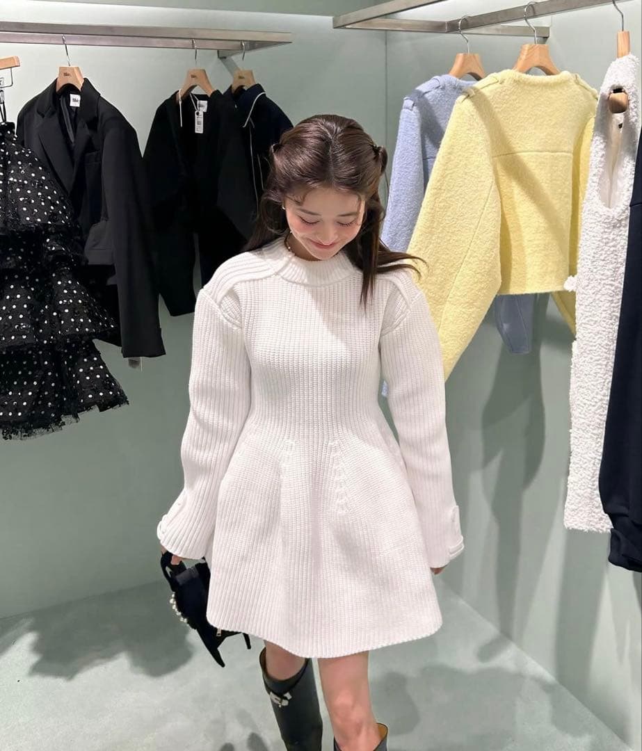 Bibiy. B WILLOW DRESS ネイビー - メルカリ