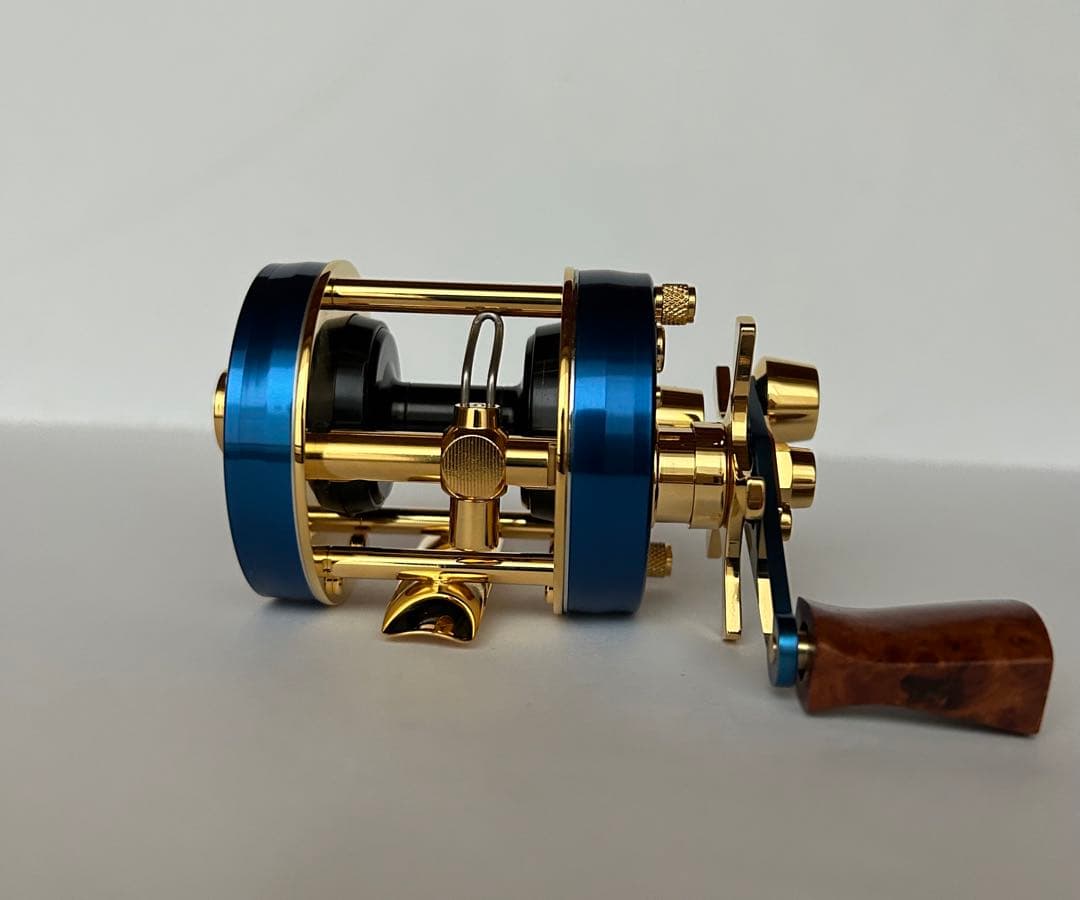 注 2500c 左ハンドルCDLカスタム Abu アブ アンバサダー - メルカリ