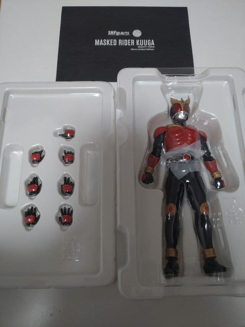 S.H.Figuarts 真骨彫製法 仮面ライダークウガ マイティーフォーム