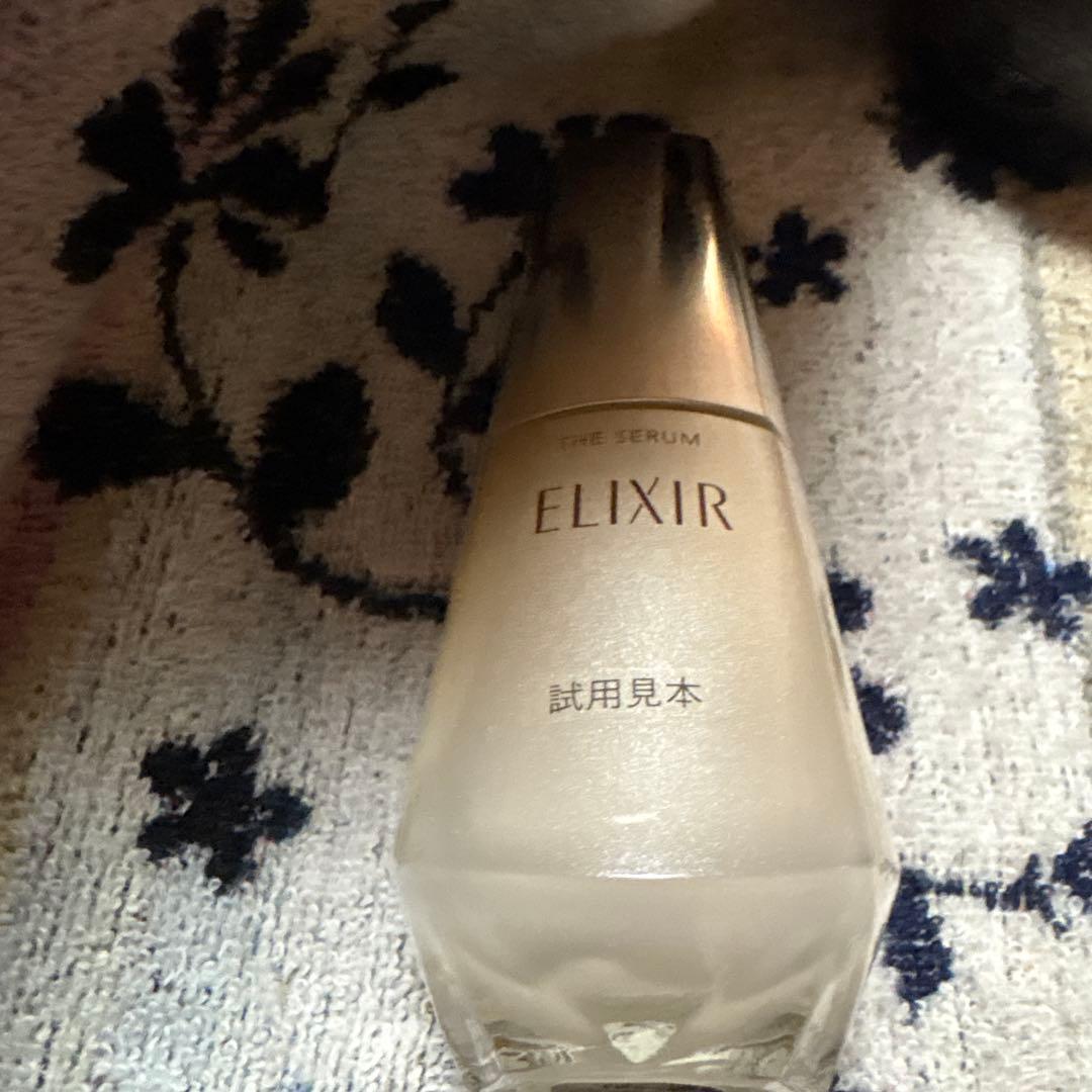 新品未使用　エリクシール　トータルVファーミングクリーム　ザ・セラムaa