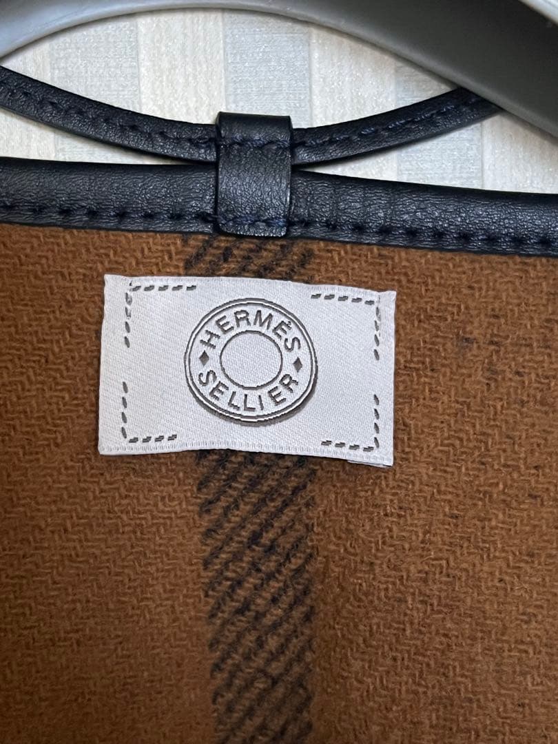 HERMES エルメス リバーシブル　ポンチョ ストール コート