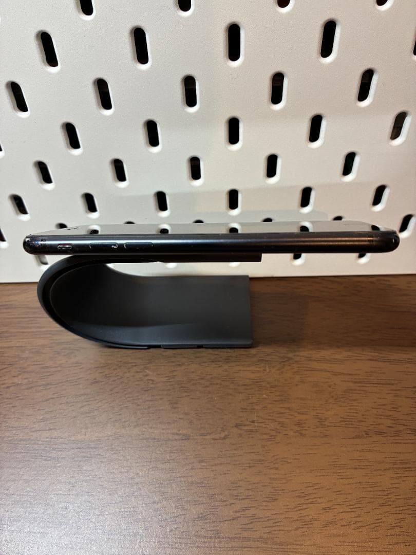 Apple iPhone SE 第2世代 64GB