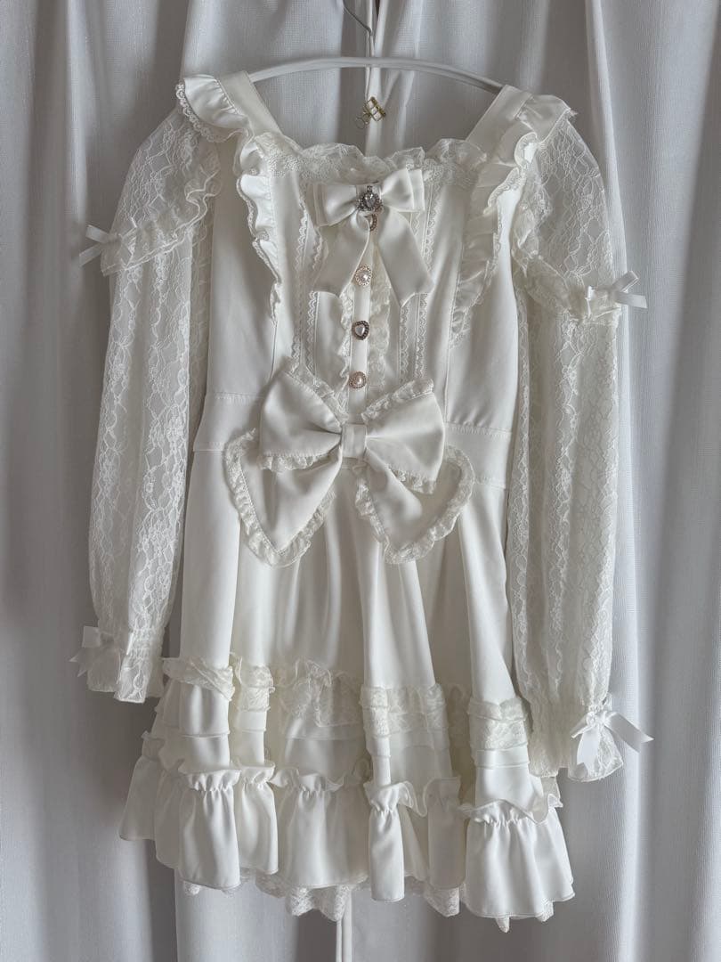 【12月末まで‼️】 LIZLISA ティアラリボンティアードワンピース 白