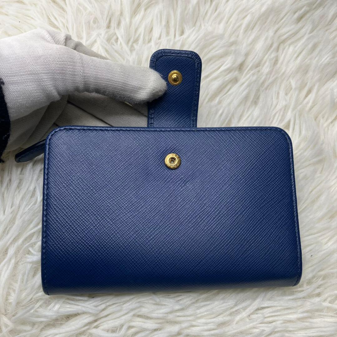極美品✨PRADA プラダ 二つ折り財布 ネイビー ゴールドロゴ
